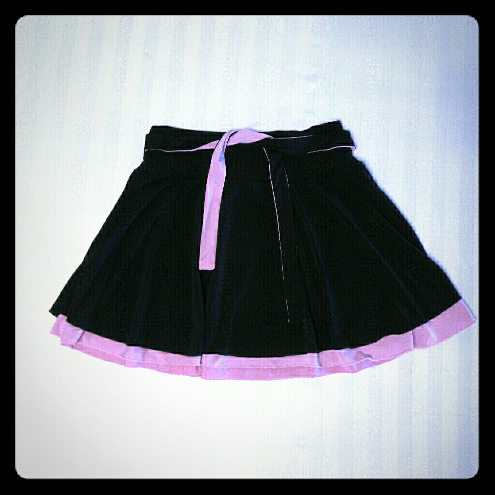 Nwot joey b skirt